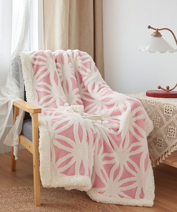 plaid polaire rose a motif